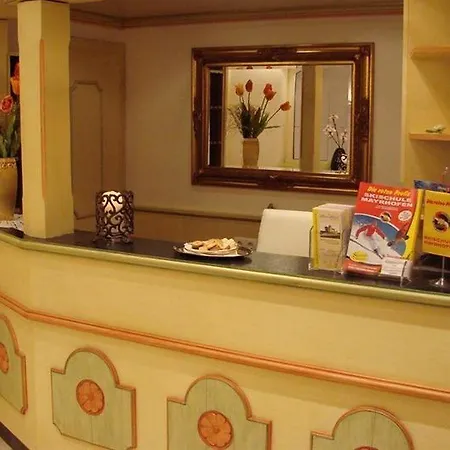 Hotel Garni Alpenschloessl 3*