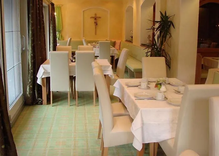 Alpenschlössl Garni Hotel Mayrhofen