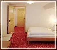Hotel Garni Alpenschloessl 3*